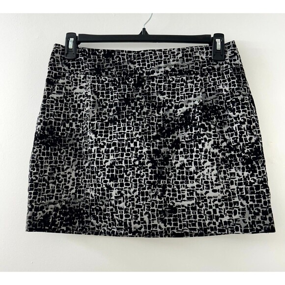 Twenty One Brand Women's Black Animal Print Mini Pencil Skirt Outdoor Size Large - Picture 1 of 7